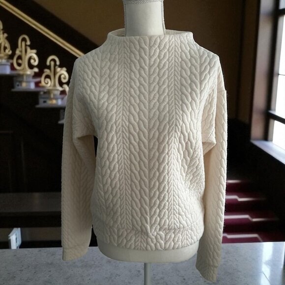 GAP Fit Cream Mockneck Long Sleeve Top Size XS - Picture 1 of 7